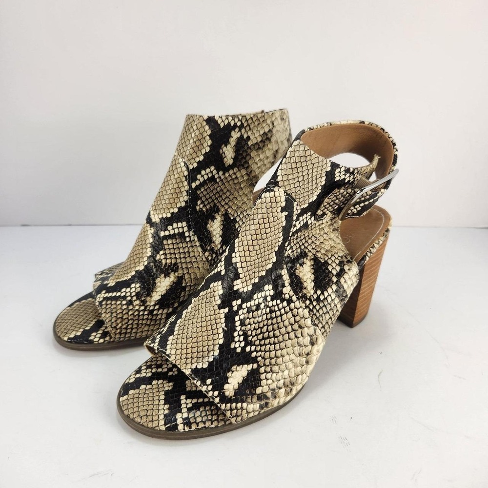Vionic Women's Size 7.5 Snake Print Peep Toe Slingback Block Heel Sandals